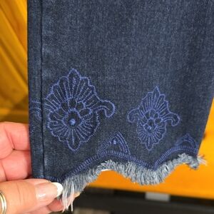 Luxe Dark Blue Ankle Jeans